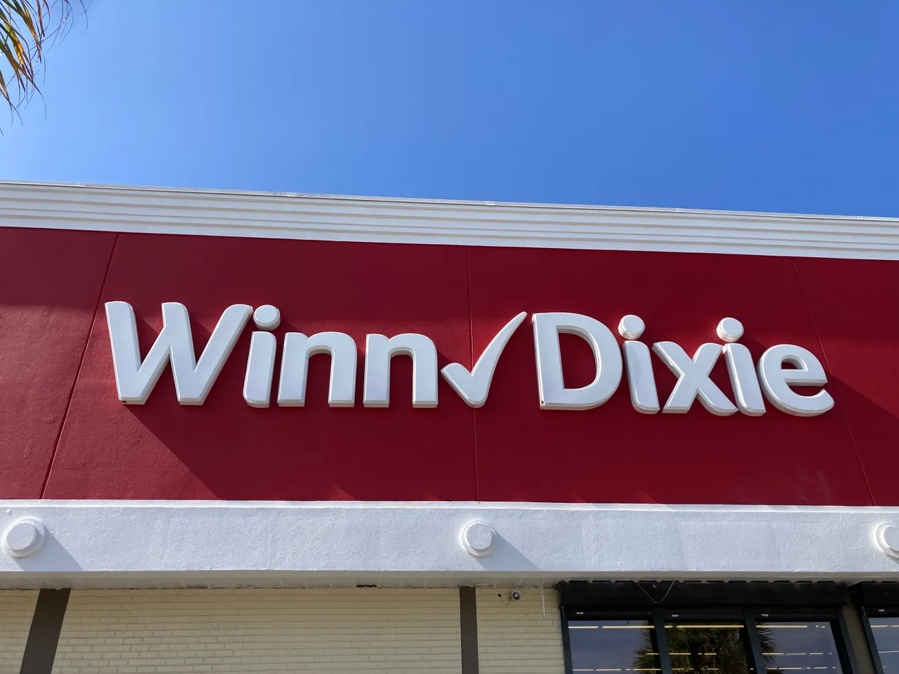 Read 'C&S Wholesale Grocers Acquires Winn-Dixie, Harveys'